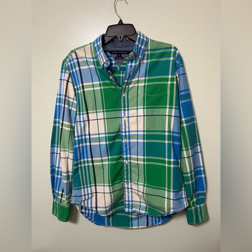 Tommy Hilfiger men’s button down shirts size M